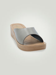 Aerowalk Women's Slip-On Slipper For Casual use AT02