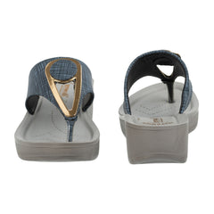 Aerowalk Women's Slip-On Slipper AT67