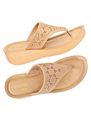 Aerowalk Women's Slip-On Slipper AT78
