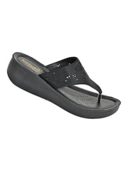 Aerowalk Women's Slip-On Slipper AT78