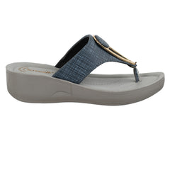 Aerowalk Women's Slip-On Slipper  AT67